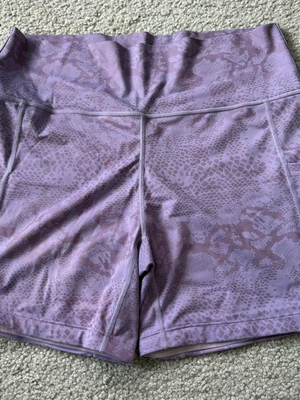 Women’s Leopard Lavender Spandex Active Shorts- SIZE XL